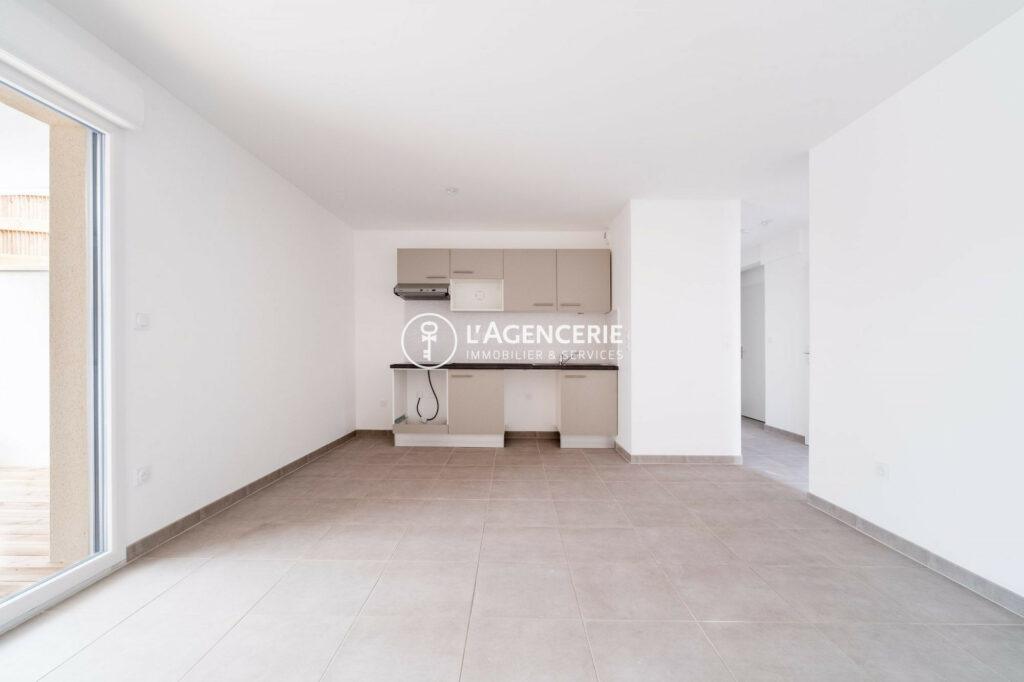Appartement T3 62 m² avec loggia et 2 parkings