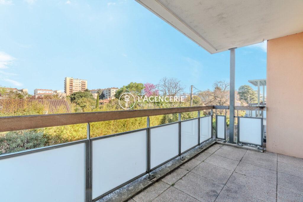 Quartier Guilhemery – Appartement T3 avec terrasse au calme