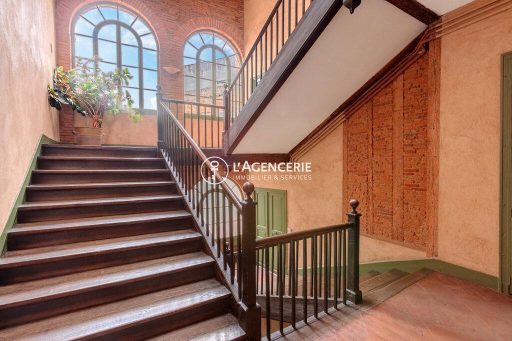 Une adresse privilégiée aux Carmes – Appartement avec terrasse et parking